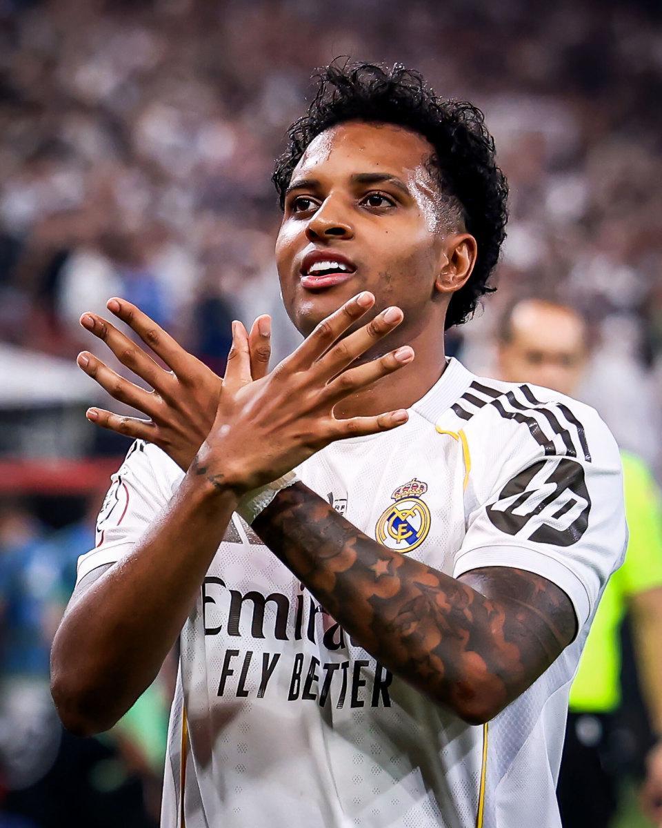 开云体育网址-世界波+单刀定胜负！皇马2-1复仇马竞，西超杯决赛再战巴萨