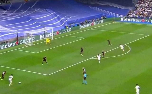 1663196869087094707.gif real-79.gif