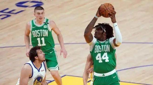 开云体育-难以逾越的五指山！罗威成总决赛勇士无解难题