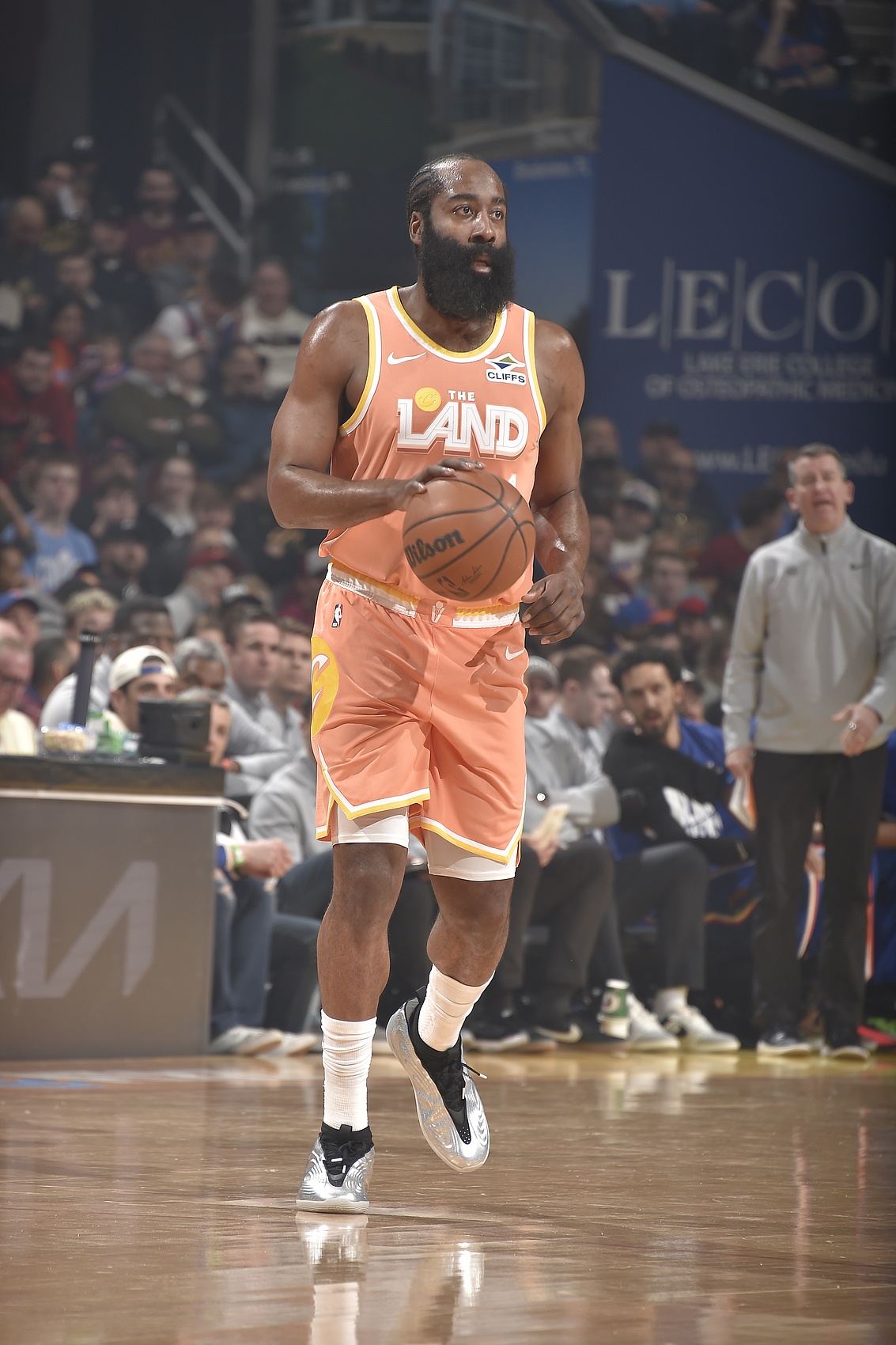 开云体育-阿特金森：哈登还没完全康复 他总是带伤出战&amp;但是仍然打的很好